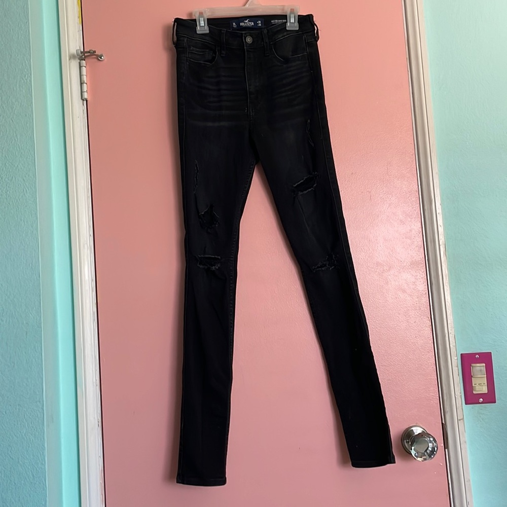 High rise super skinny Hollister classic stretch black ripped jeans